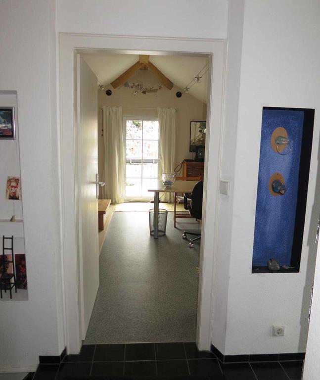 Chris Apartment